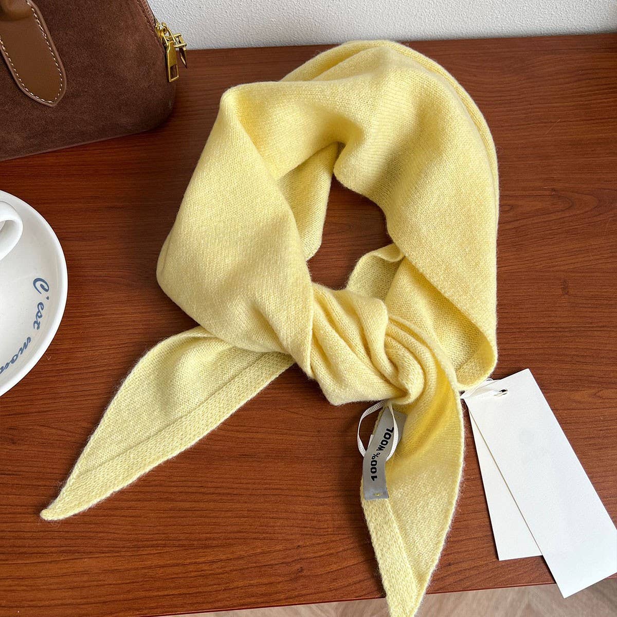 100% Merino Wool Triangle Scarf Wrap_CWOV00280