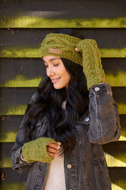 Chamonix - Cable Knit Fleece Lined Wool Fingerless Gloves