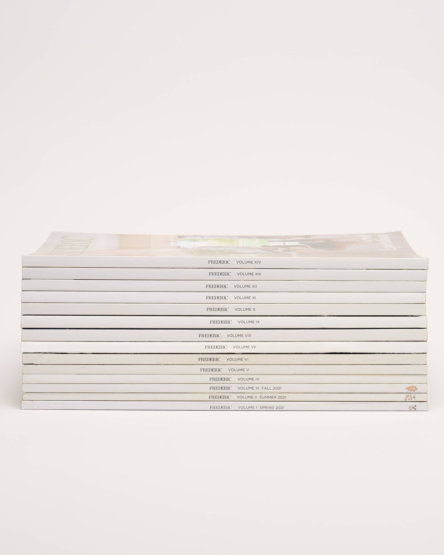 FREDERIC Collector Set | Volume 1 to 10 Pattern Cover