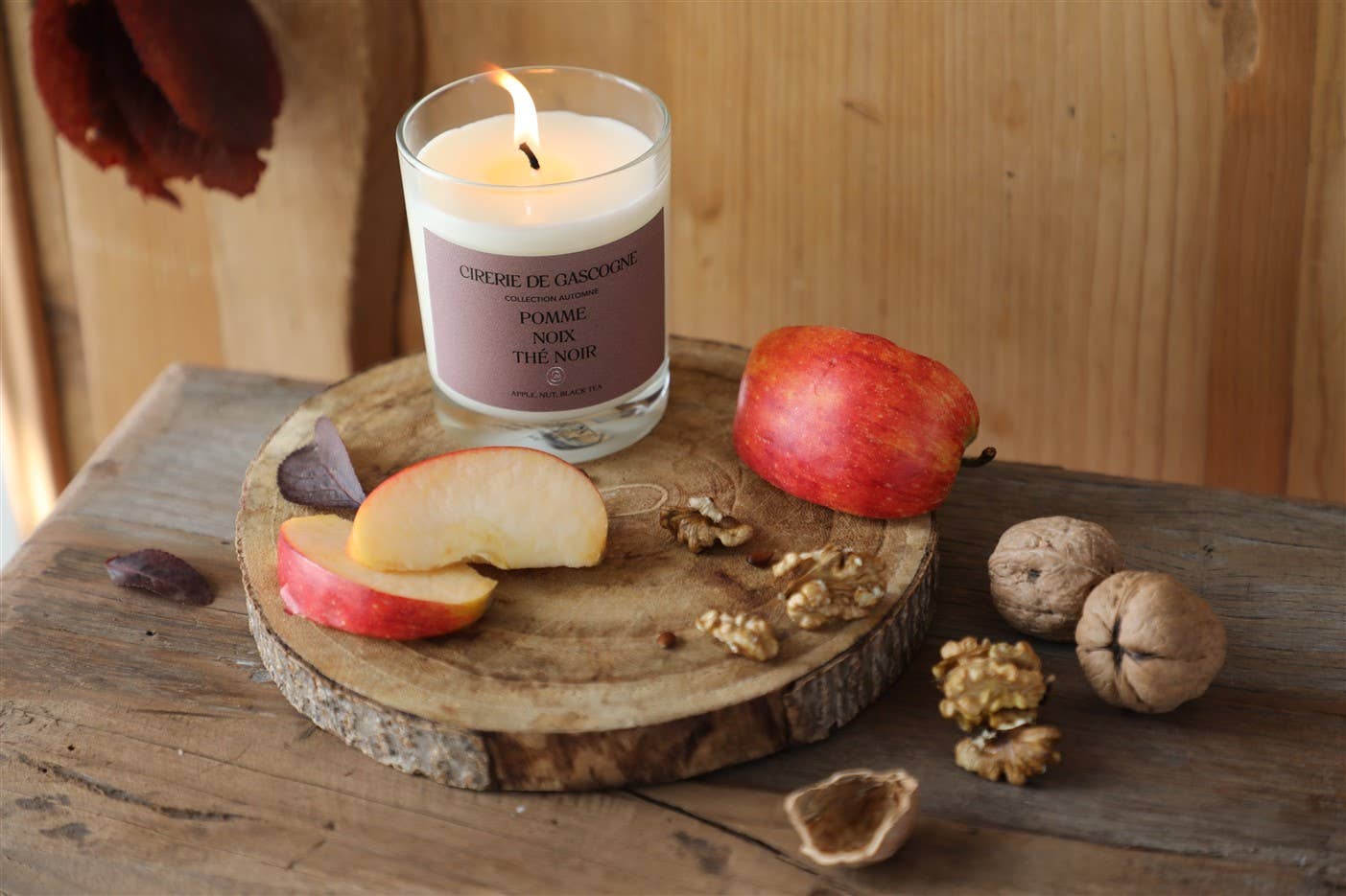 Apple, Black Tea, Nut  Blend Candle
