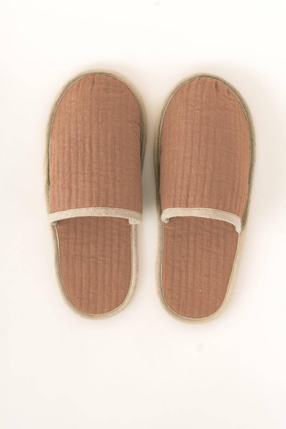 Natural Piping Linen Slippers – Relaxed Comfort