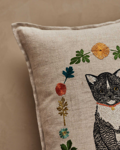 Kitten Cameo Pillow - Embroidered