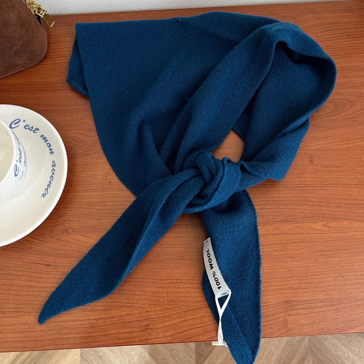 100% Merino Wool Triangle Scarf Wrap_CWOV00280